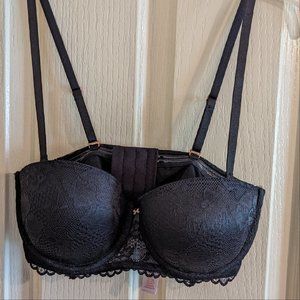Floral Lace Convertible Strapless Bra